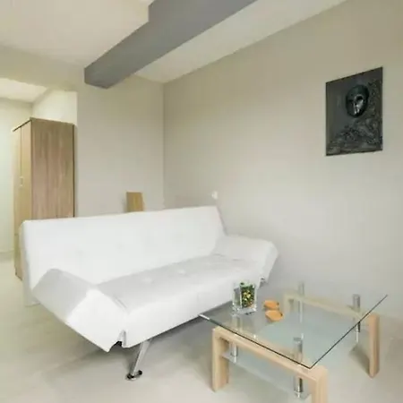 Caravanserai Studio 3